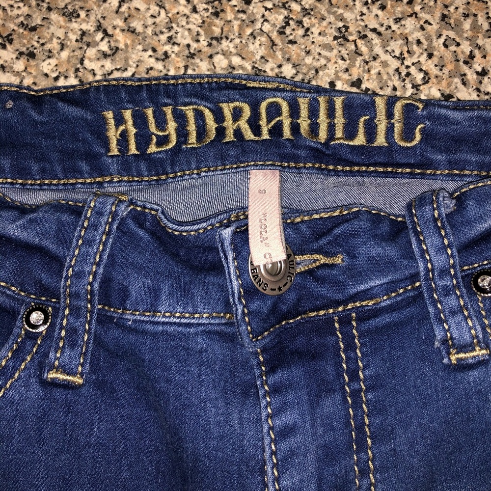 Hydraulic jeans